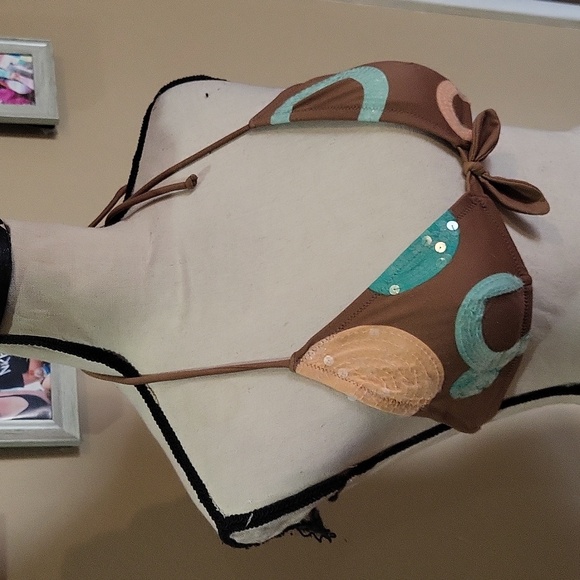 Victoria's Secret Bikini - Picture 5 of 16